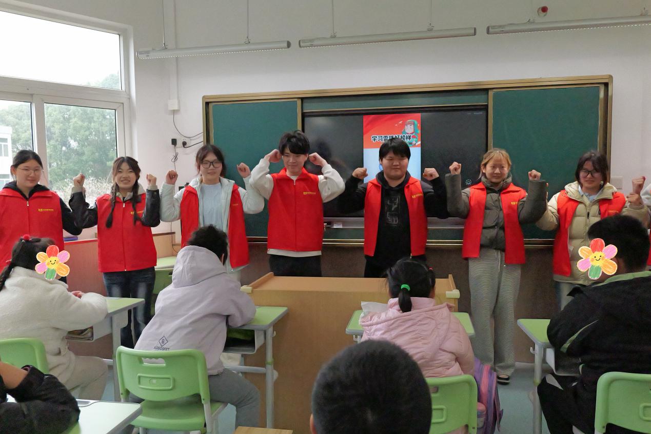 情暖特校传关爱 志愿社区践新风——​公司开展学雷锋志愿服务活动